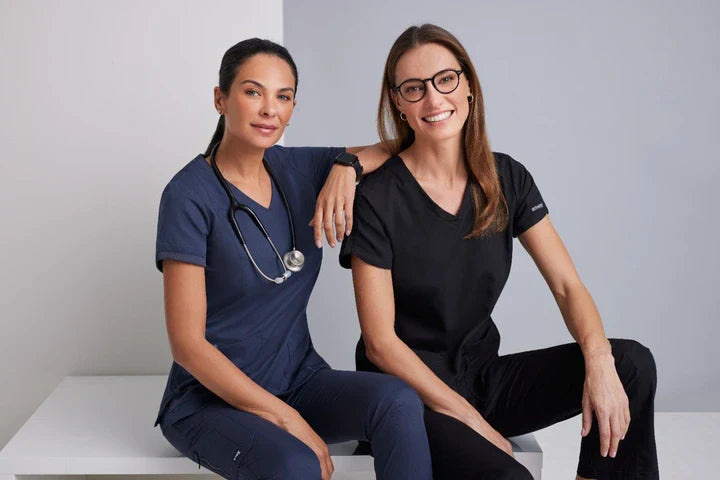 WOMEN SCRUBS