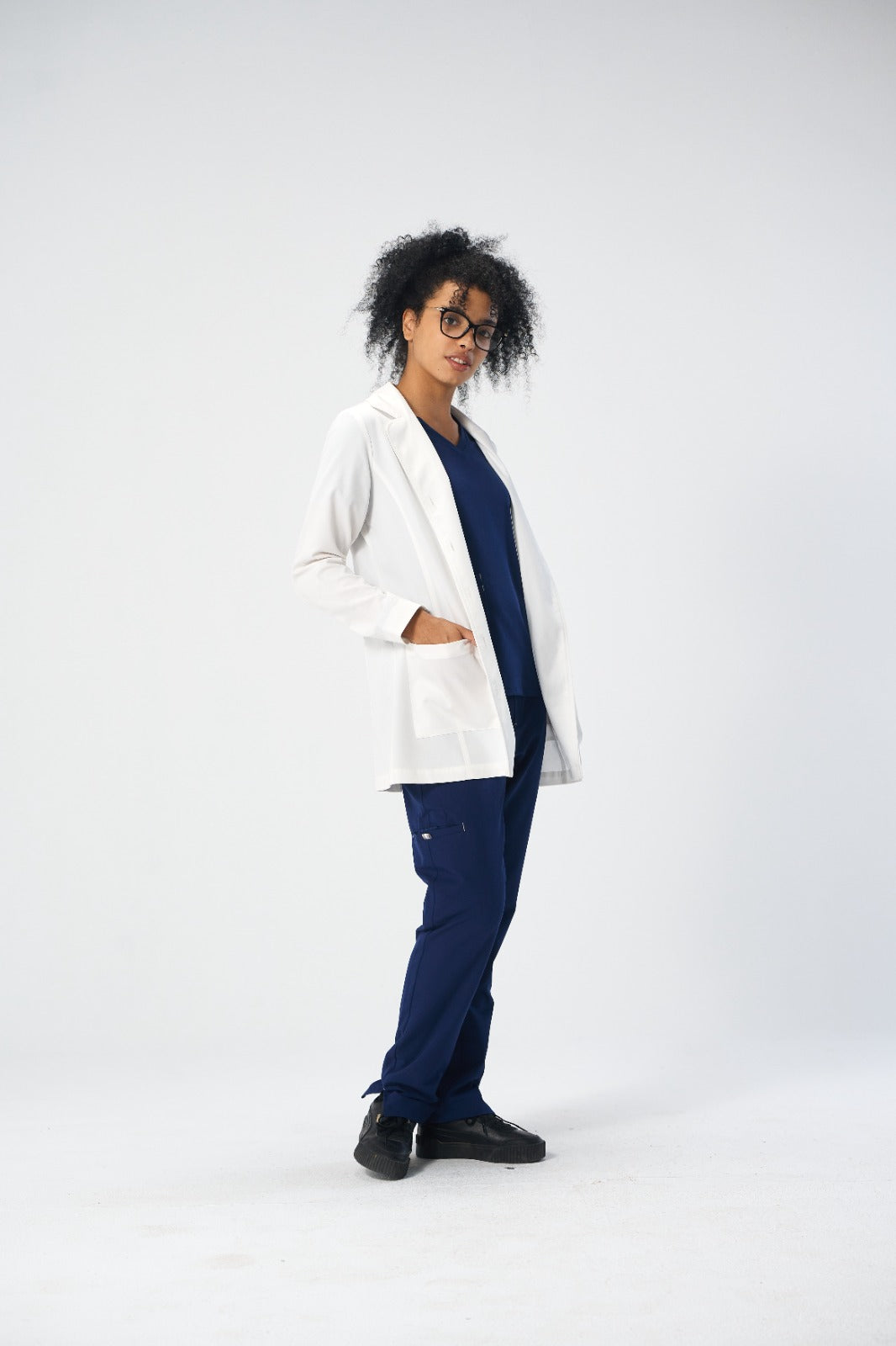 MIA LUXE Women Lab coat 32 Inch - MIA81 – Scrubers